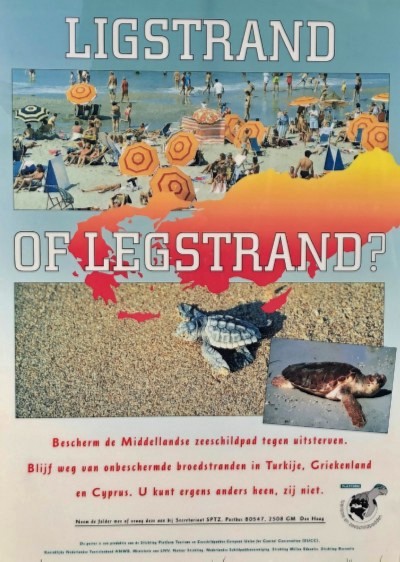 Poster Ligstrand of Legstrand